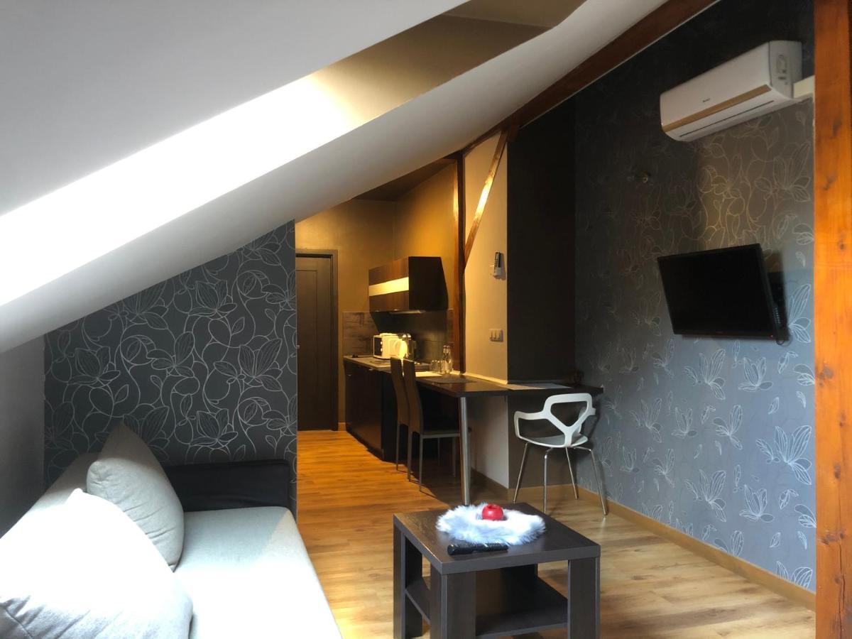 Apartamenty Maria เชอวีซ ภายนอก รูปภาพ
