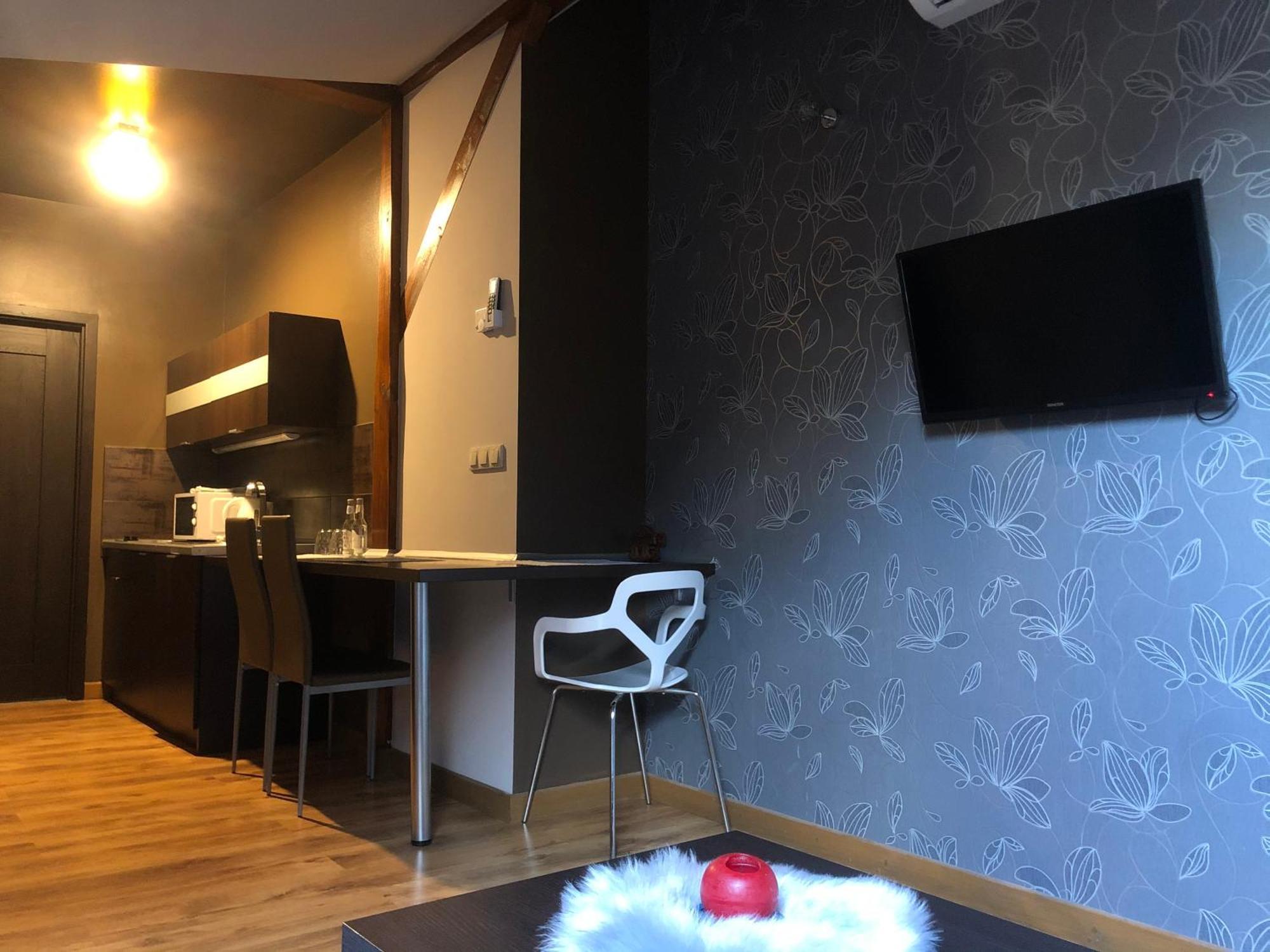 Apartamenty Maria เชอวีซ ภายนอก รูปภาพ